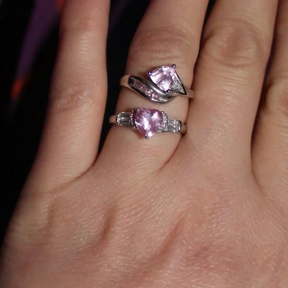 Ring Lot 🩷🌹 - Picture 1 of 4